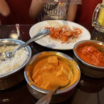 Tamarind Indian Cuisine signature dishes Masala
Butter Chicken
Biryani